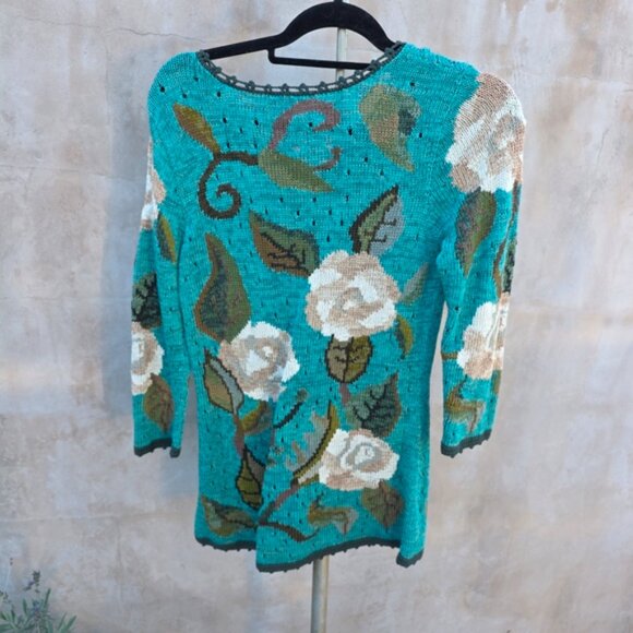 Peruvian Connection Floral Sweater - Picture 2 of 7